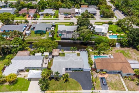 House in Fort Lauderdale, Florida 4 bedrooms, 164.81 sq.m. № 1999768 - photo 25