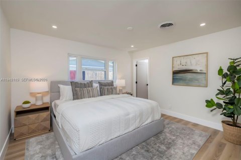 House in Fort Lauderdale, Florida 4 bedrooms, 164.81 sq.m. № 1999768 - photo 16