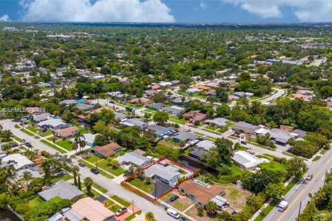 House in Fort Lauderdale, Florida 4 bedrooms, 164.81 sq.m. № 1999768 - photo 22