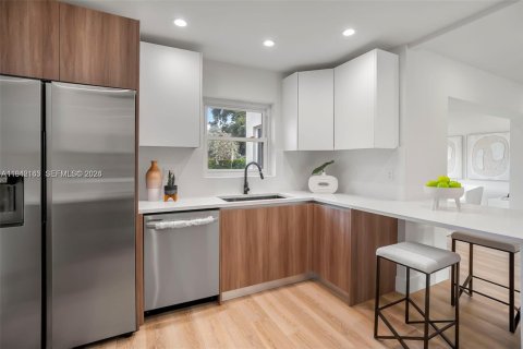 House in Fort Lauderdale, Florida 4 bedrooms, 164.81 sq.m. № 1999768 - photo 11