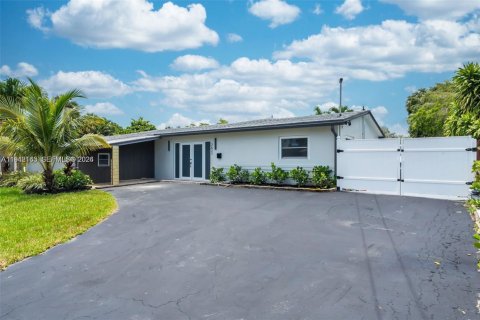 House in Fort Lauderdale, Florida 4 bedrooms, 164.81 sq.m. № 1999768 - photo 24