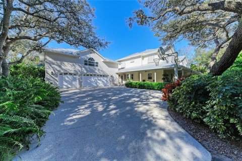 House in Punta Gorda, Florida 5 bedrooms, 507.53 sq.m. № 2166192 - photo 6