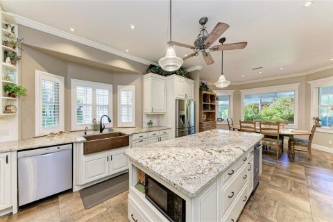 House in Punta Gorda, Florida 5 bedrooms, 507.53 sq.m. № 2166192 - photo 24