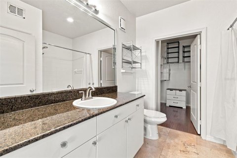 Condo in Tampa, Florida, 2 bedrooms № 2324523 - photo 24