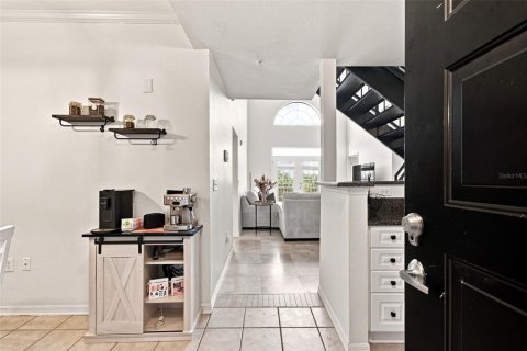 Condo in Tampa, Florida, 2 bedrooms № 2324523 - photo 12