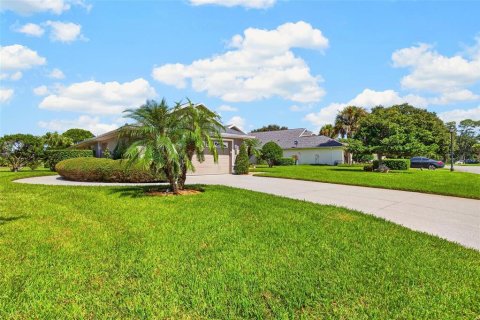 House in Ormond Beach, Florida 3 bedrooms, 204.57 sq.m. № 2394326 - photo 20
