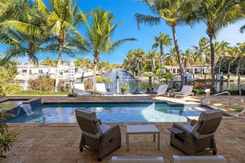 Casa en venta en North Miami, Florida, 6 dormitorios, 385.27 m2 № 2025097 - foto 16