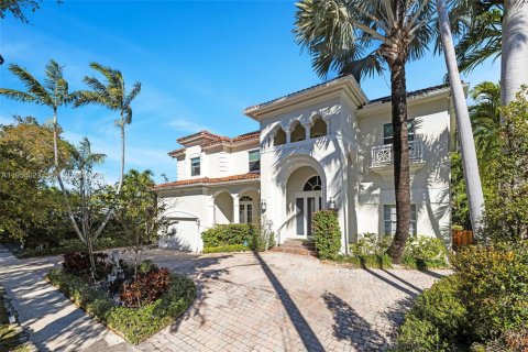 Casa en venta en North Miami, Florida, 6 dormitorios, 385.27 m2 № 2025097 - foto 5