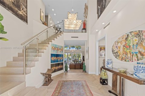 Casa en venta en North Miami, Florida, 6 dormitorios, 385.27 m2 № 2025097 - foto 27