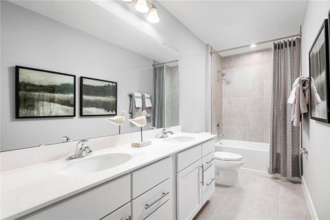 Casa en venta en Port Charlotte, Florida, 4 dormitorios, 259.85 m2 № 2200255 - foto 11