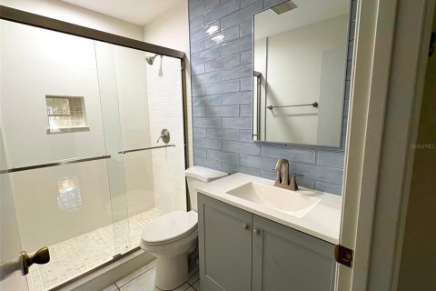 Condo in Sarasota, Florida, 2 bedrooms  № 1893853 - photo 12