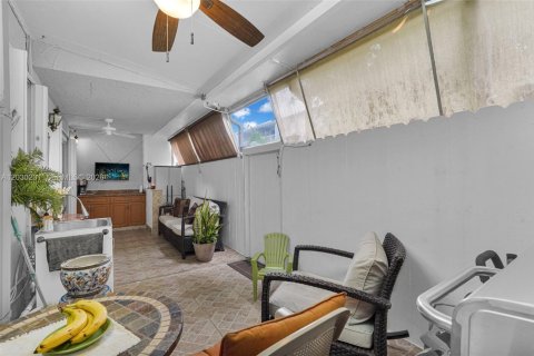 Купить кондоминиум в Хайалиа, Флорида 2 спальни, 86.03м2, № 2085401 - фото 21