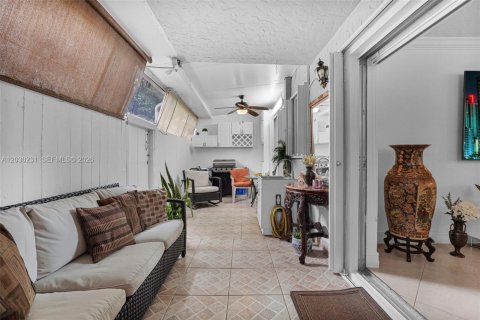 Купить кондоминиум в Хайалиа, Флорида 2 спальни, 86.03м2, № 2085401 - фото 17