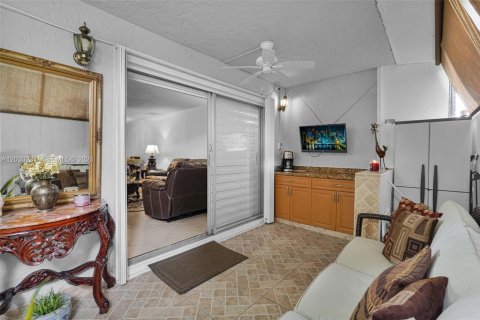 Купить кондоминиум в Хайалиа, Флорида 2 спальни, 86.03м2, № 2085401 - фото 19