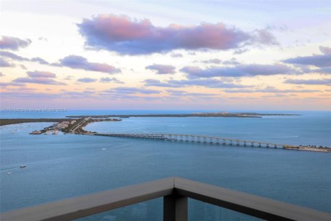 Condo in Miami, Florida, 3 bedrooms  № 2009747 - photo 19