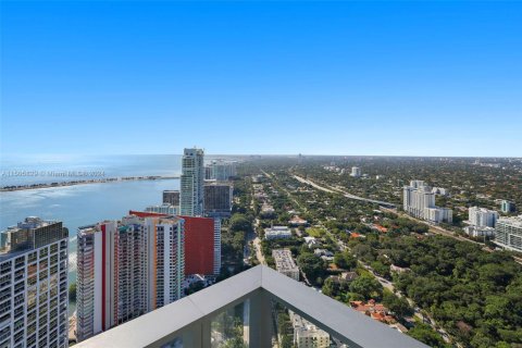 Condo in Miami, Florida, 3 bedrooms  № 2009747 - photo 24