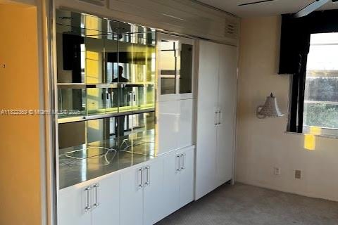 Купить кондоминиум в Помпано-Бич, Флорида 3 спальни, 159.42м2, № 1958496 - фото 18