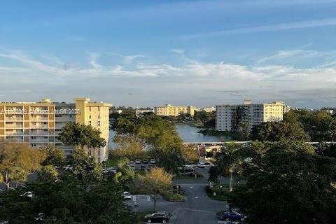 Купить кондоминиум в Помпано-Бич, Флорида 3 спальни, 159.42м2, № 1958496 - фото 2