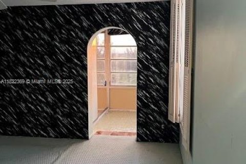 Купить кондоминиум в Помпано-Бич, Флорида 3 спальни, 159.42м2, № 1958496 - фото 12