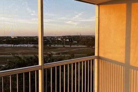 Купить кондоминиум в Помпано-Бич, Флорида 3 спальни, 159.42м2, № 1958496 - фото 22