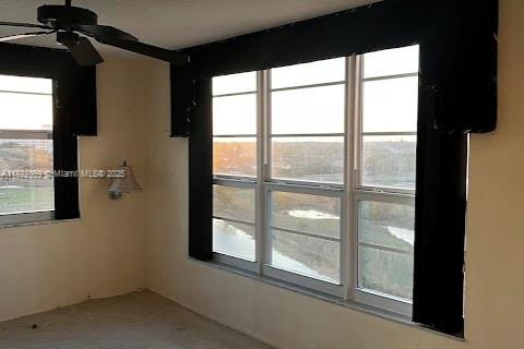 Купить кондоминиум в Помпано-Бич, Флорида 3 спальни, 159.42м2, № 1958496 - фото 25