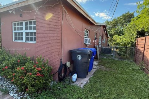 Купить виллу или дом в Норт-Лодердейл, Флорида 4 спальни, 125.05м2, № 2017001 - фото 8