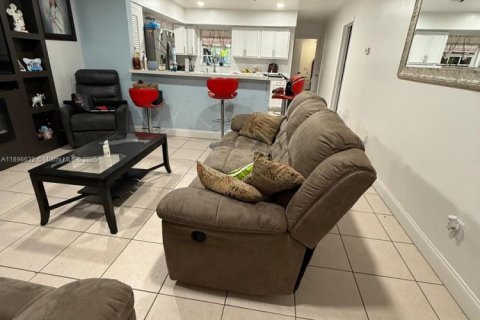 Купить виллу или дом в Норт-Лодердейл, Флорида 4 спальни, 125.05м2, № 2017001 - фото 14