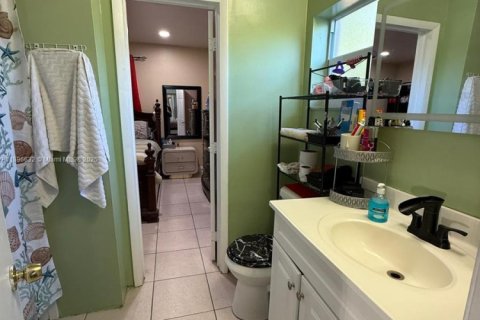 Купить виллу или дом в Норт-Лодердейл, Флорида 4 спальни, 125.05м2, № 2017001 - фото 11