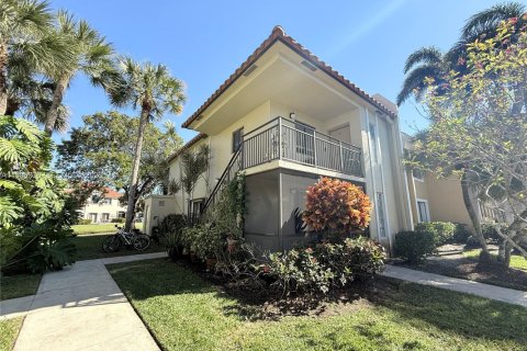 Condo in Weston, Florida, 2 bedrooms  № 2030487