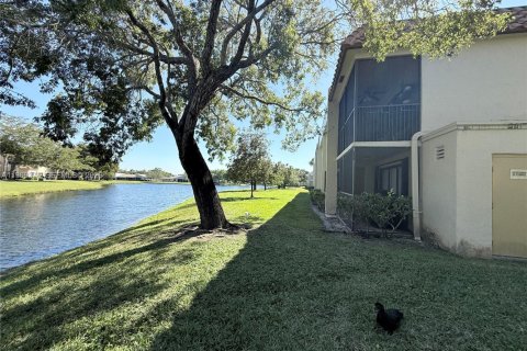 Condo in Weston, Florida, 2 bedrooms  № 2030487 - photo 26