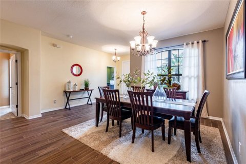 House in Land O' Lakes, Florida 5 bedrooms, 324.32 sq.m. № 2222240 - photo 20