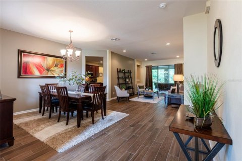 House in Land O' Lakes, Florida 5 bedrooms, 324.32 sq.m. № 2222240 - photo 13
