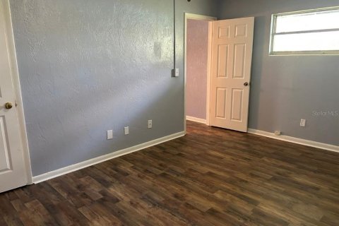 Immobilier commercial à vendre à Daytona Beach, Floride: 5 chambres, 267.56 m2 № 2303018 - photo 7