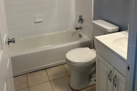Immobilier commercial à vendre à Daytona Beach, Floride: 5 chambres, 267.56 m2 № 2303018 - photo 6