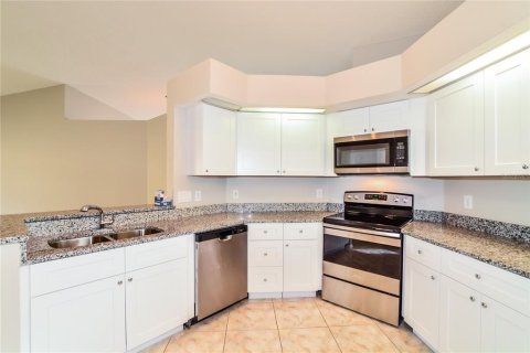 Casa en alquiler en Kissimmee, Florida, 3 dormitorios, 145.39 m2 № 1872813 - foto 5
