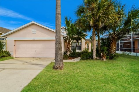 Casa en alquiler en Kissimmee, Florida, 3 dormitorios, 145.39 m2 № 1872813 - foto 1