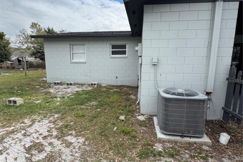 House in Winter Haven, Florida 3 bedrooms, 115.38 sq.m. № 1322034 - photo 7
