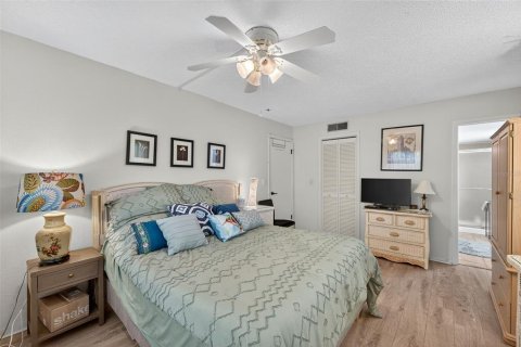 Condo in Clearwater, Florida, 2 bedrooms  № 1902630 - photo 11