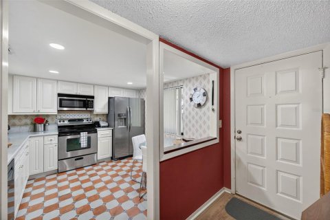 Condo in Clearwater, Florida, 2 bedrooms  № 1902630 - photo 3