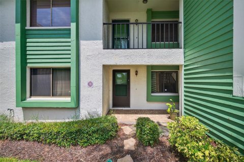 Condo in Clearwater, Florida, 2 bedrooms  № 1902630 - photo 1