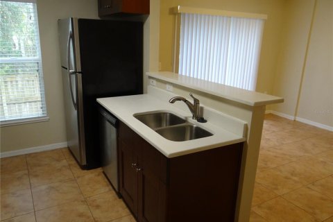 Adosado en alquiler en Tampa, Florida, 3 dormitorios, 155.15 m2 № 1829095 - foto 2