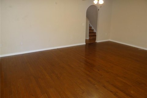 Adosado en alquiler en Tampa, Florida, 3 dormitorios, 155.15 m2 № 1829095 - foto 5