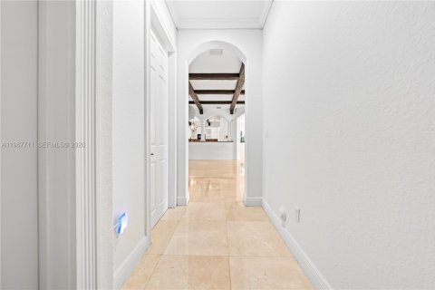 Villa ou maison à vendre à Cutler Bay, Floride: 5 chambres, 438.22 m2 № 2029740 - photo 30