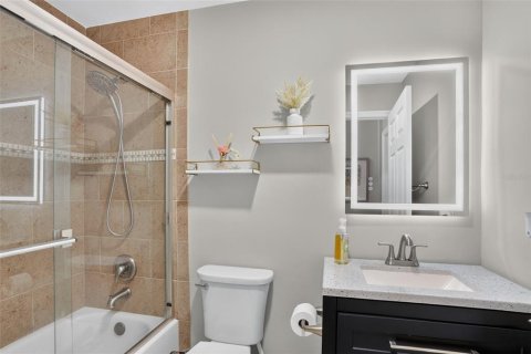 Villa ou maison à vendre à Apopka, Floride: 3 chambres, 172.33 m2 № 2389150 - photo 15
