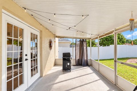 Villa ou maison à vendre à Apopka, Floride: 3 chambres, 172.33 m2 № 2389150 - photo 17