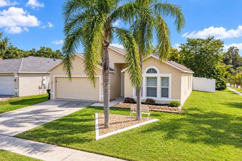 Villa ou maison à vendre à Apopka, Floride: 3 chambres, 172.33 m2 № 2389150 - photo 2