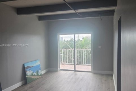 Condominio en alquiler en North Miami Beach, Florida, 1 dormitorio, 64.1 m2 № 2410894 - foto 9