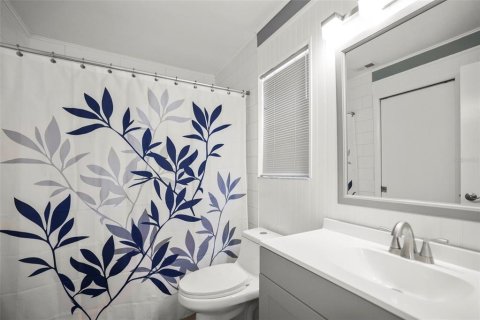 Copropriété à vendre à Palm Harbor, Floride: 2 chambres, 117.99 m2 № 1852792 - photo 12