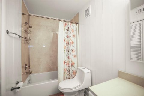 Copropriété à vendre à Palm Harbor, Floride: 2 chambres, 117.99 m2 № 1852792 - photo 17