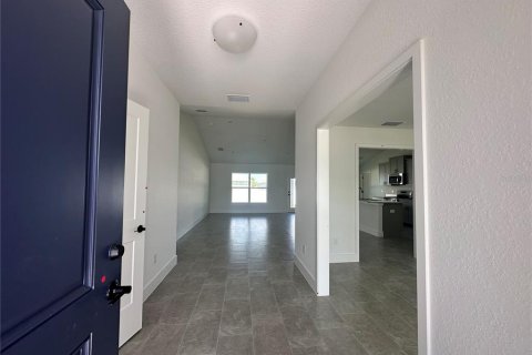 Villa ou maison à vendre à Oxford, Floride: 4 chambres, 196.67 m2 № 2148559 - photo 3